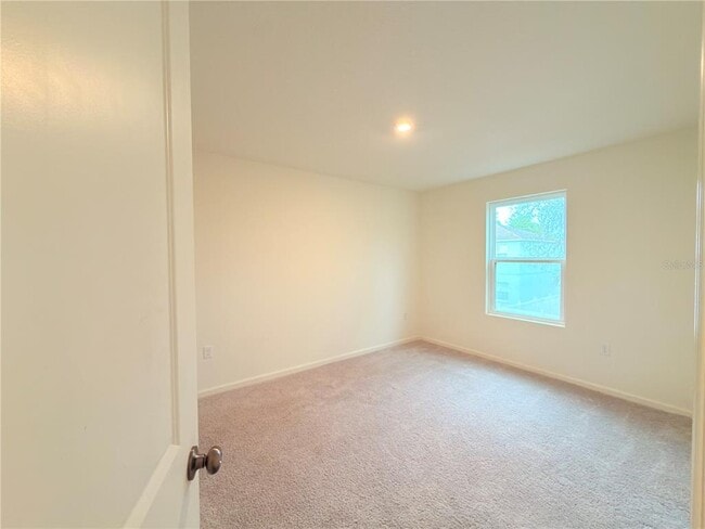 Building Photo - 733 James Ct