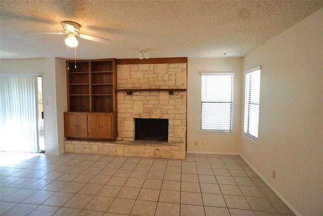 Building Photo - 8418 Fathom Cir