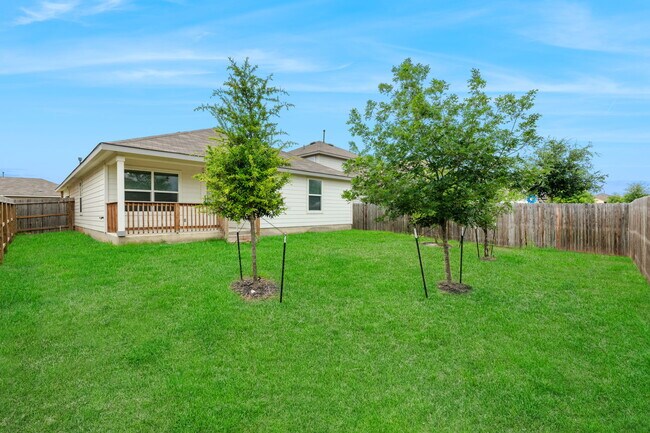 Building Photo - 165 Kakapo Dr