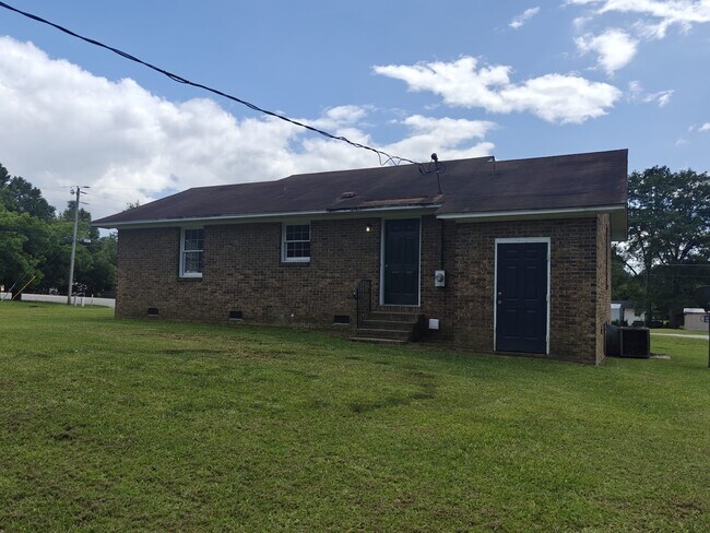 Building Photo - 4525 Legion Rd