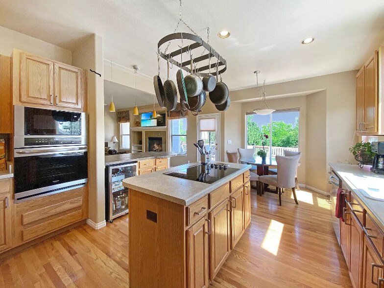 Building Photo - 12063 W 83rd Ln