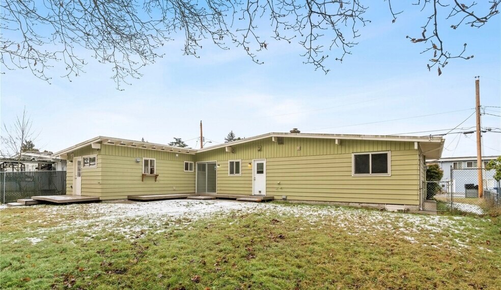 Building Photo - 26510 19th Pl S