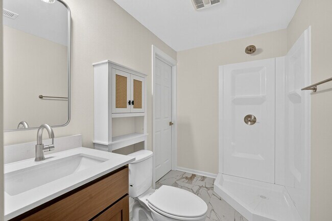 Downstairs 2nd Bath - 5428 Norris St