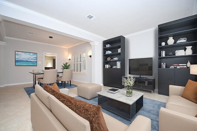 Building Photo - 4402 Jamaica Dr