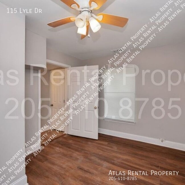 Building Photo - 115 Lyle Dr