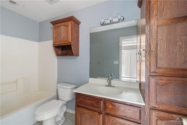 Building Photo - 705 O Hare Dr