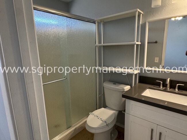 Building Photo - 117 W Concorda Dr