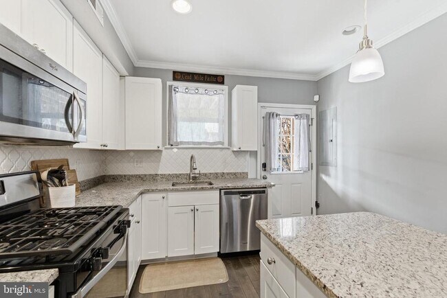 Building Photo - 1414 Richardson St