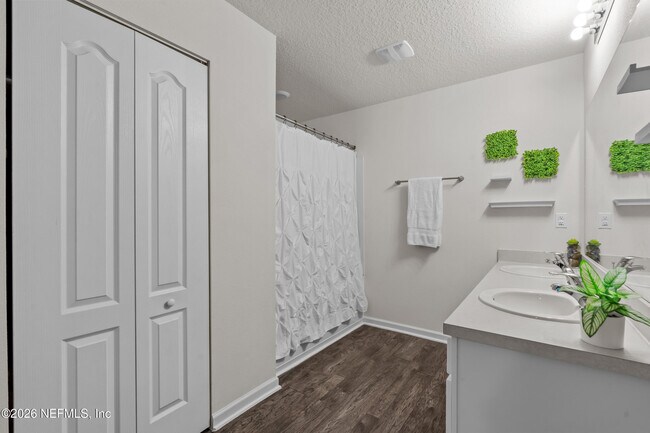 Building Photo - 3479 Lawton Pl