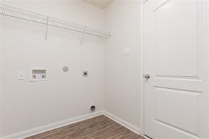 Building Photo - 5500 Persimmon Dr