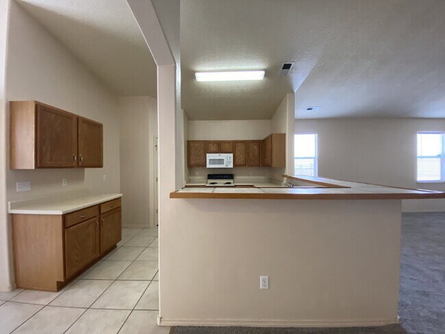 Building Photo - Spacious 3BR w/Office in the Cabezon Subdivion