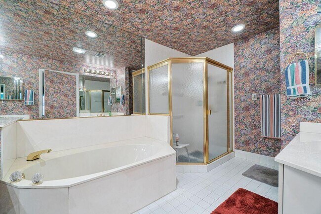 Building Photo - 7922 Sandy Pointe Dr