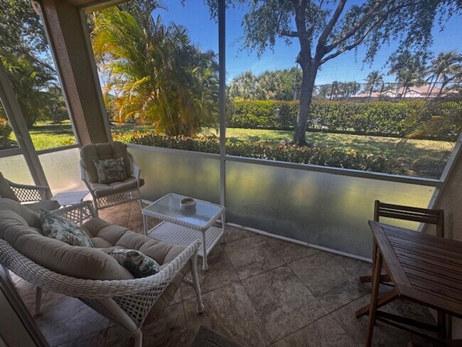 Building Photo - 3 bedroom 2 bathroom Furnished home in Reflection Lakes