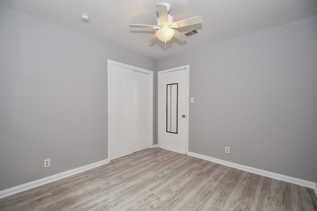 Building Photo - 5330 Windswept Ln