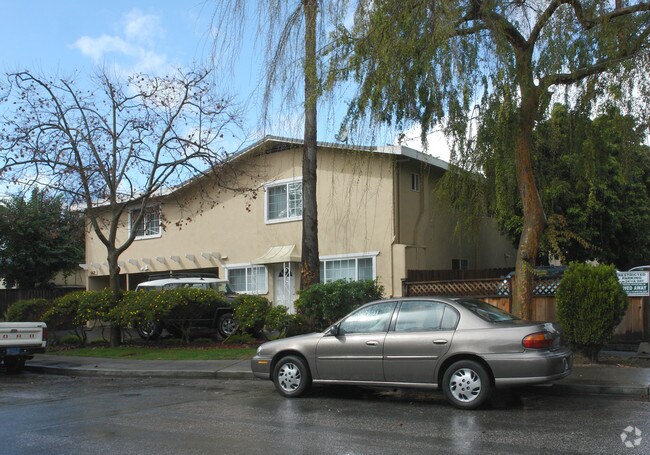 Building Photo - 662 Mariposa Ave