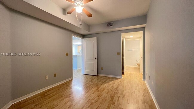 Building Photo - 120 SW Peacock Blvd