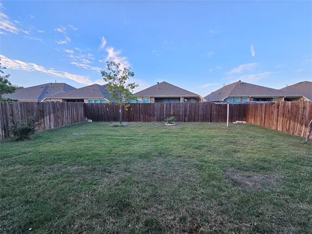 Building Photo - 3704 Milkweed Rd