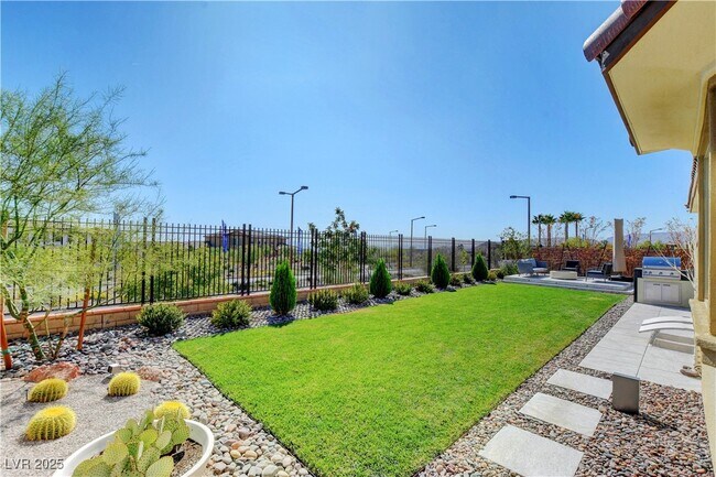 Building Photo - 116 Tarragona Breeze Ave