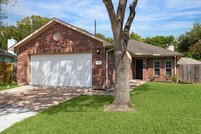 Building Photo - 5703 Wandering Creek Dr