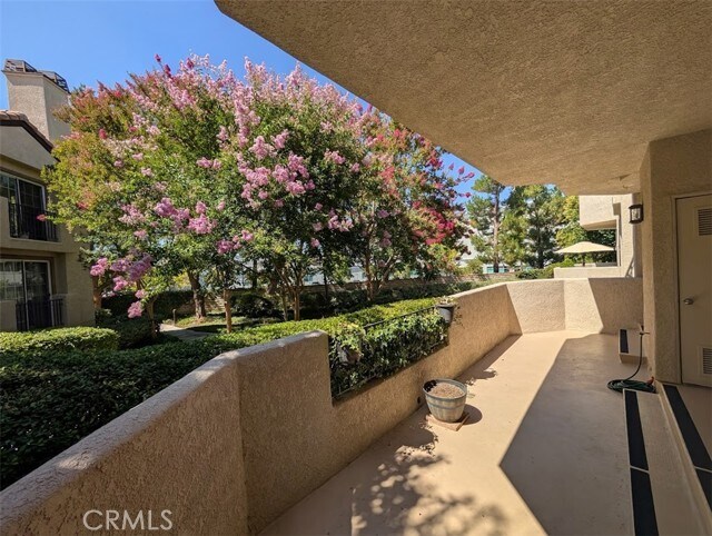 Building Photo - 24121 Del Monte Dr.