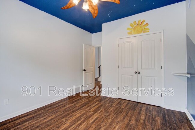 Building Photo - 7827 Anna Calla Way