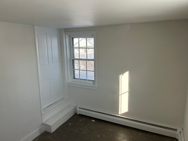 Building Photo - 1943 Smoketown School Rd