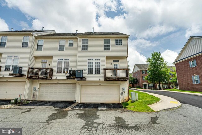 Building Photo - 2390 Abington Dr