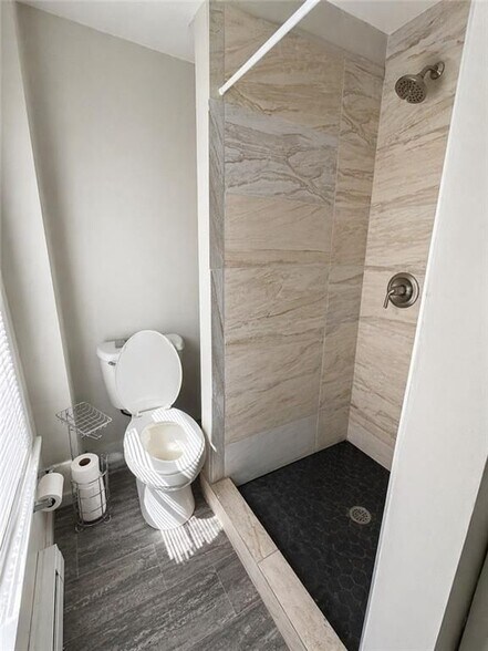 Building Photo - 85 Pleasant St