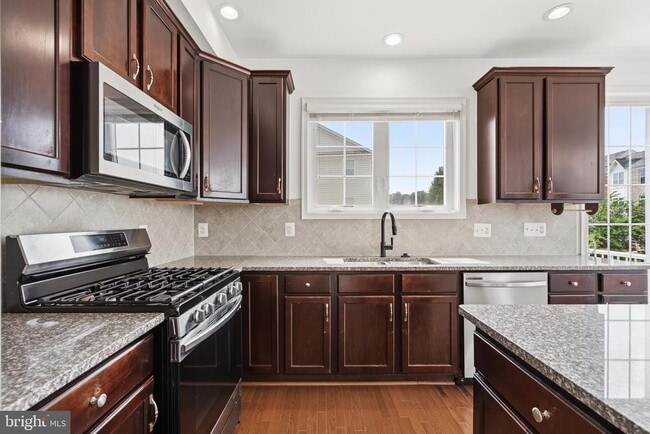Building Photo - 23167 Flora Mure Dr