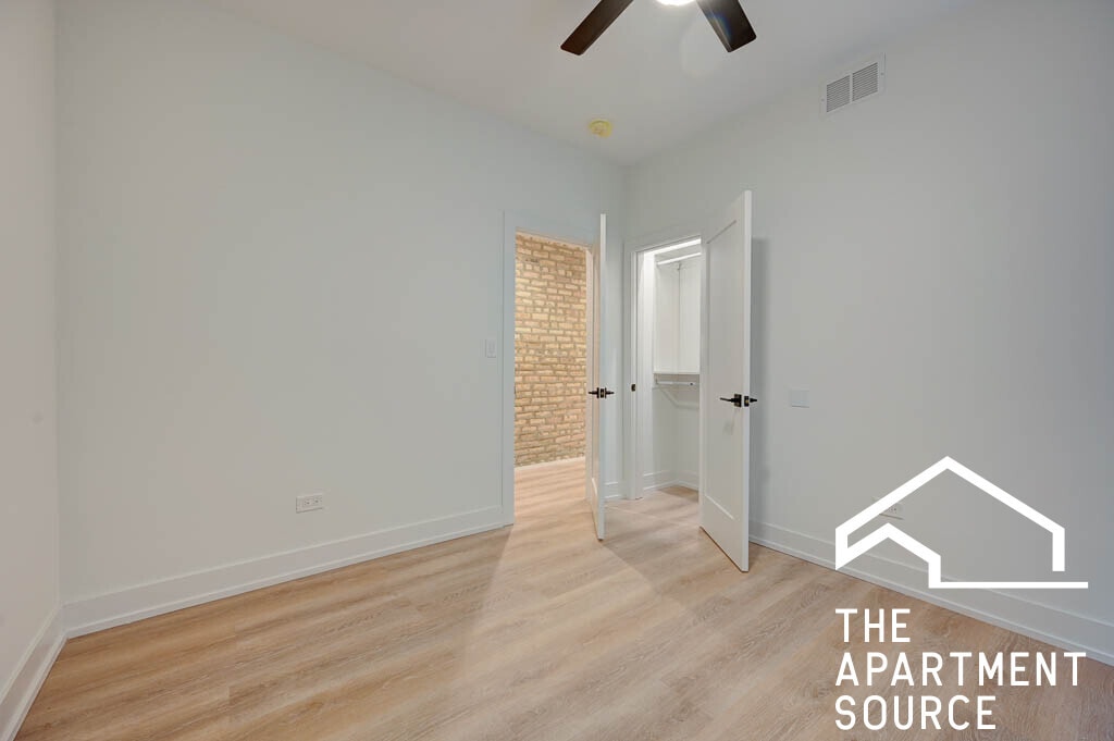 Building Photo - 2204 N Kedzie Blvd