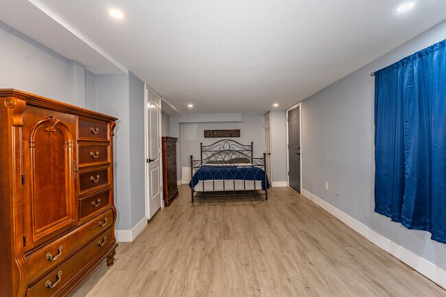 Building Photo - 173 Mountainview Rd