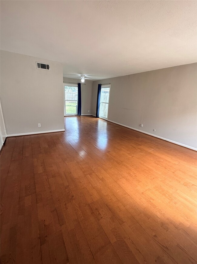 Building Photo - 3914 Law St