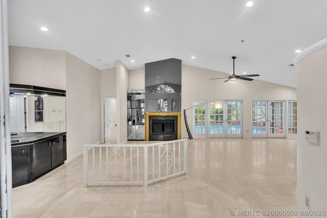 Building Photo - 22595 Esplanada Cir