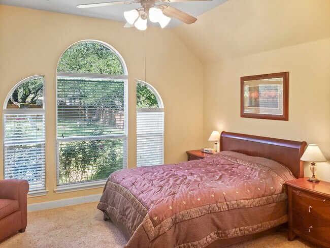 Building Photo - 8109 Endeavor Cir