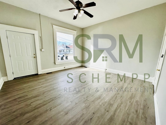 Building Photo - 2 Bedroom Single-Family Home in the Portland Area. Section 8 welcome!