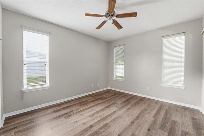 Building Photo - 182 Chippendale Terrace