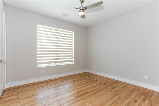 Building Photo - 2343 Vagas St