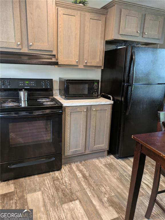 Building Photo - 255 Greenview Cir