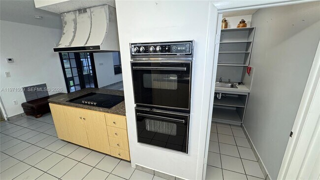 Building Photo - 16220 SW 173rd Ave