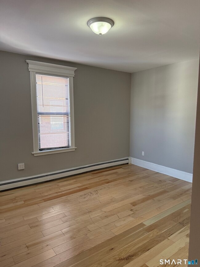 Building Photo - 94 Hungerford St