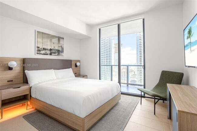 Building Photo - 159 NE 6th St