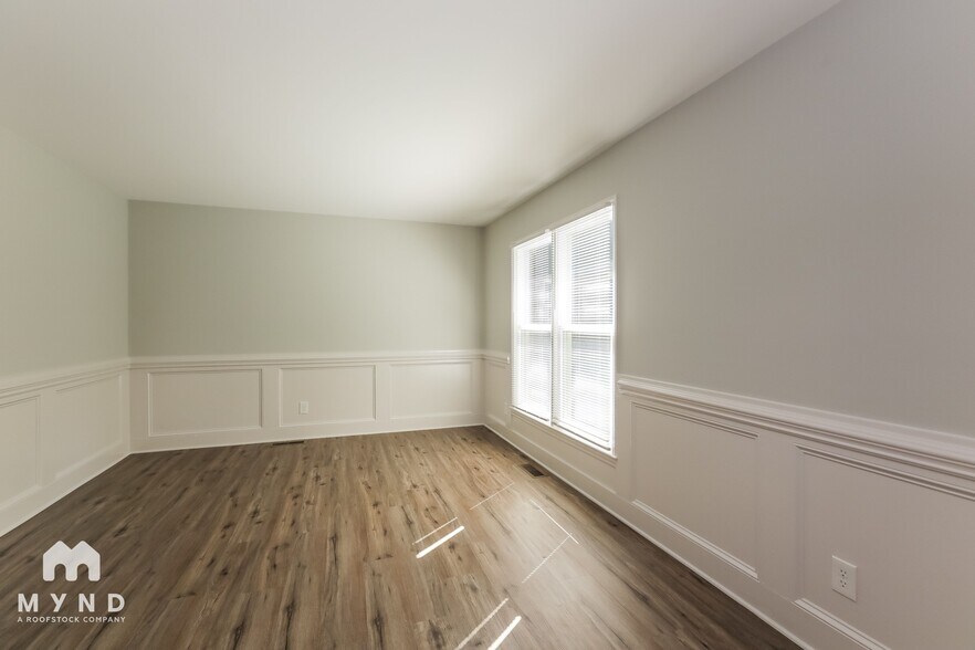 Building Photo - 4726 Dawnwood Dr