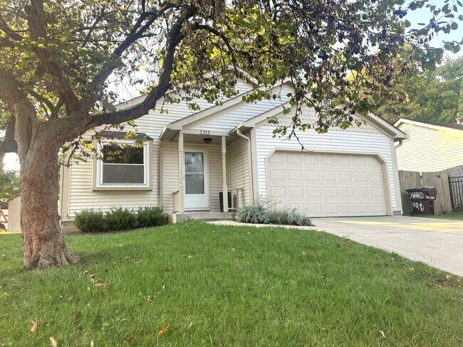 Building Photo - 1213 Tillicum Dr