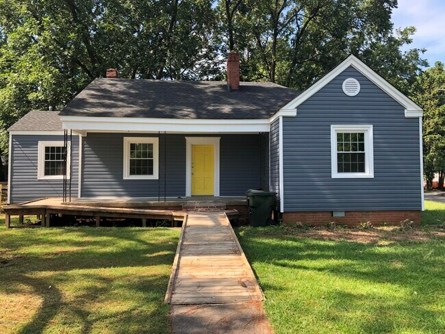 Primary Photo - 100 Park Dr
