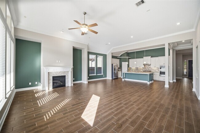 Building Photo - 14915 Violet Willow Ct