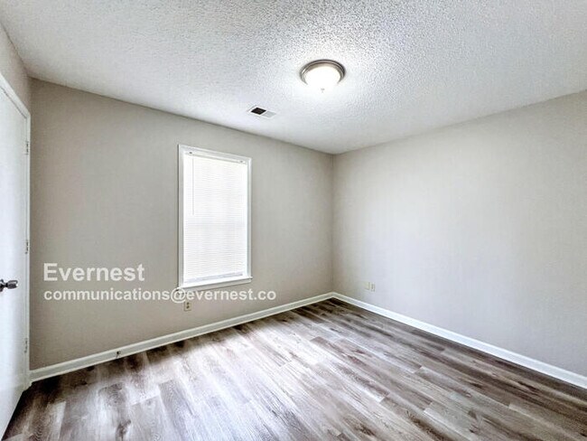 Building Photo - 2947 Crowell St