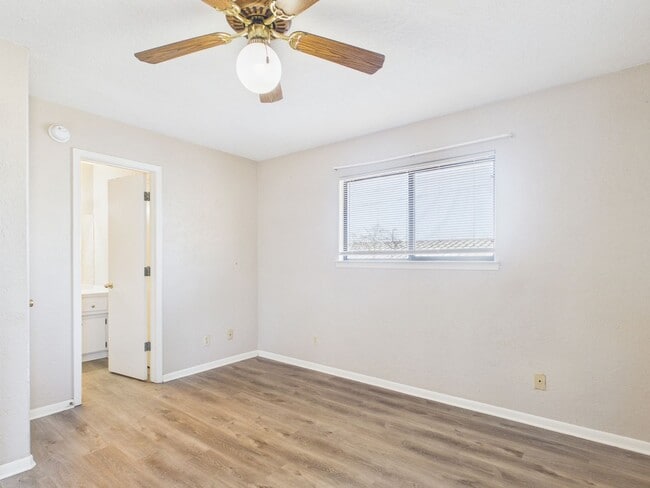 Building Photo - 293 Billie Dr