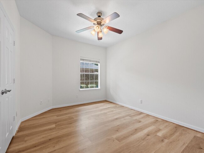 Building Photo - 1523 Orchard Park Dr