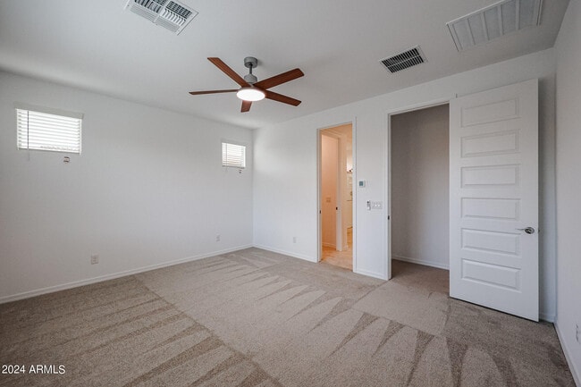 Building Photo - 8752 W Medlock Dr
