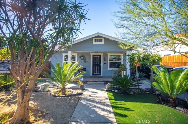 Primary Photo - 481 N 8th Ave